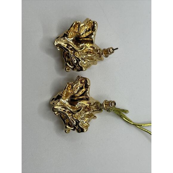 Amber Sceats 24K Gold Plated Reese Sculptural Nugget Style Earrings NWT - Picture 7 of 12